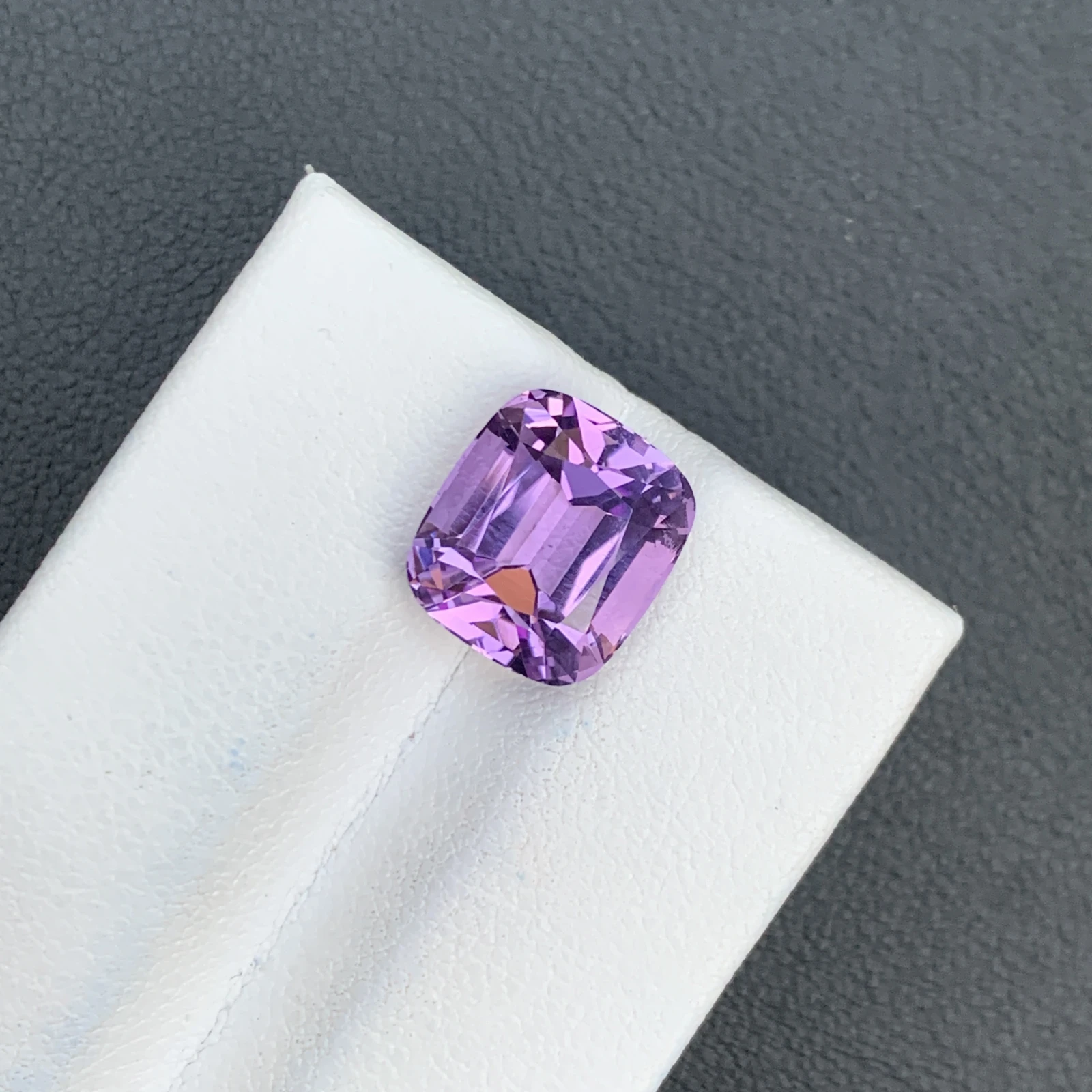 5.64 ct Natural Purple Amethyst Cushion Shape Loose Gemstone — view 5